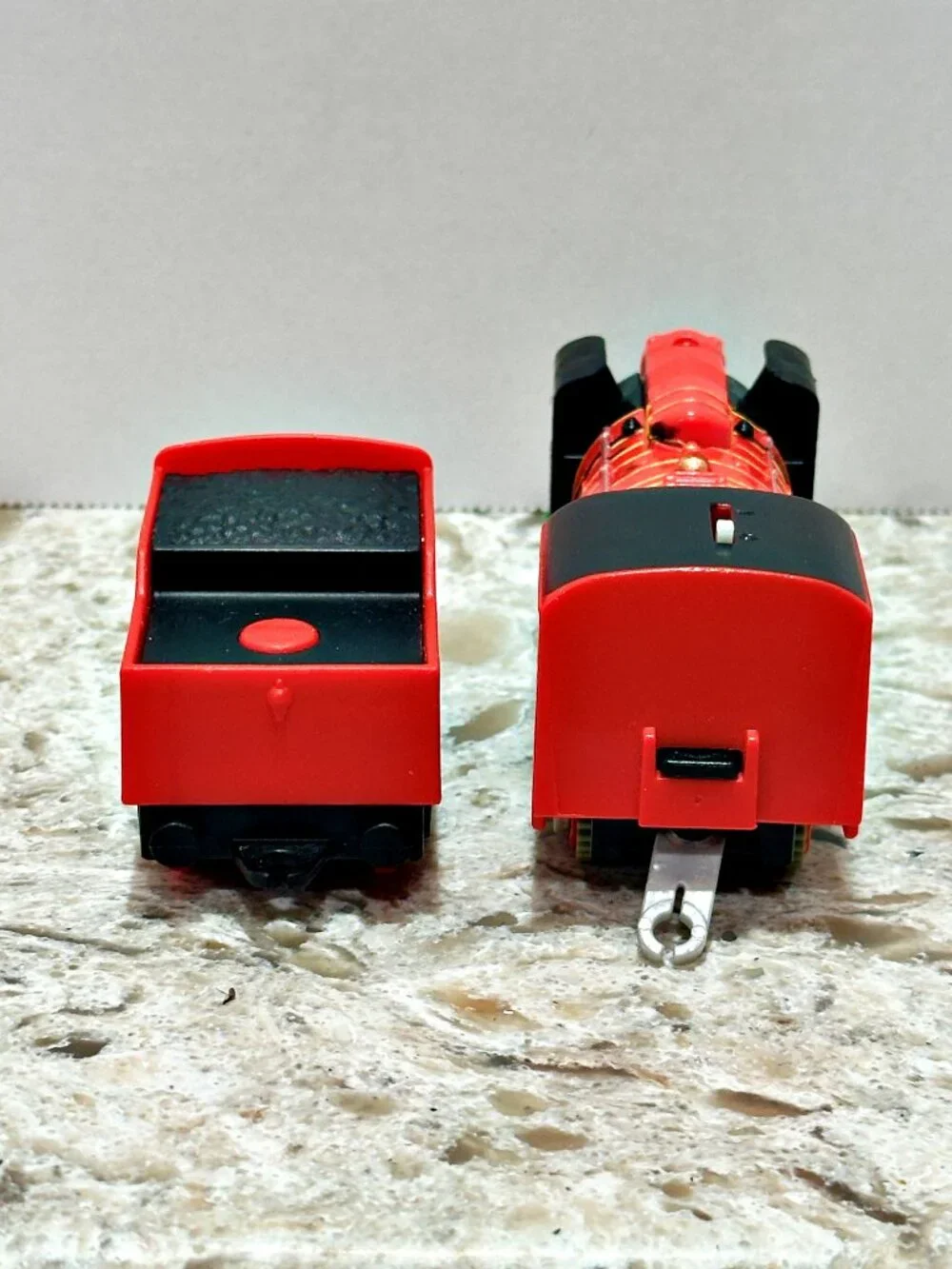 Thomas Friends TrackMaster Yong Bao Hero Tiger w Tender 2013 Mattel NOT WORKING